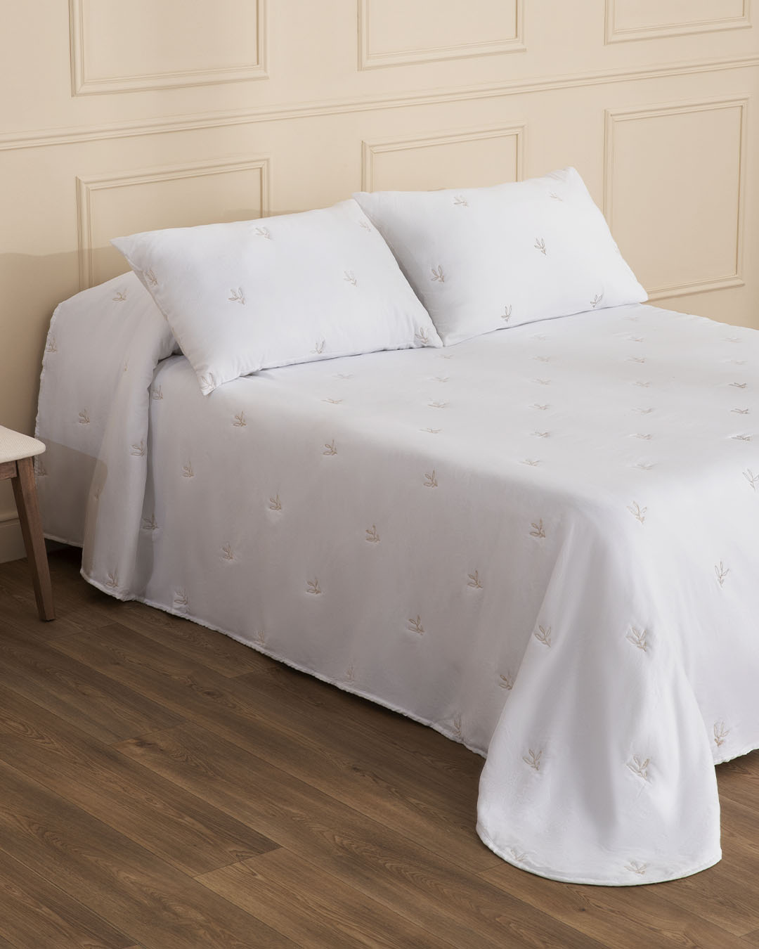 COLCHA BORDADA DON ALGODÓN PALMA